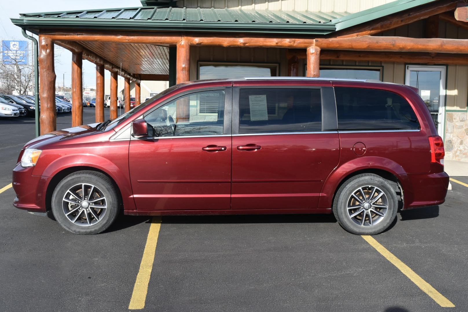 2017 Maroon /Black Dodge Grand Caravan SXT (2C4RDGCGXHR) with an 3.6L V-6 VVT 24 Valve Flex Fuel engine, 6-Speed Automatic transmission, located at 1600 E Hwy 44, Rapid City, SD, 57703, (605) 716-7878, 44.070232, -103.171410 - Photo#3